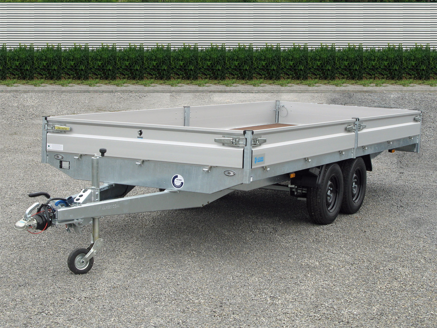 Hapert Azure H-2 – 3500 – 5050 x 2000 Niedriges Fahrwerk – Bereifung 195/50R13C